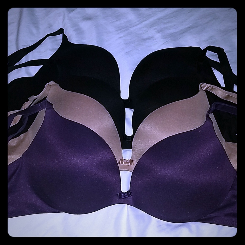 Victoria's Secret Incredible bras bundle